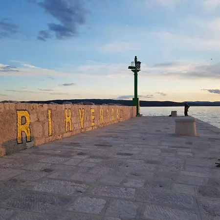 Ana Koni * Crikvenica