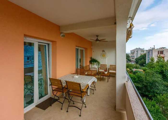 Ana Koni * Crikvenica